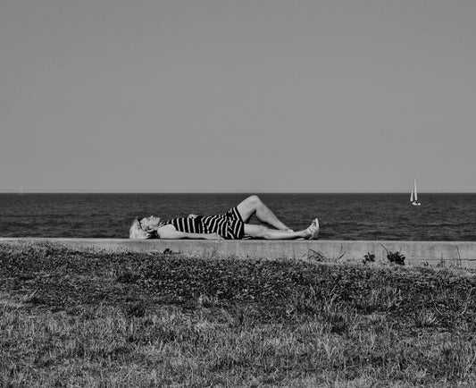 R E S T - 20 x 30